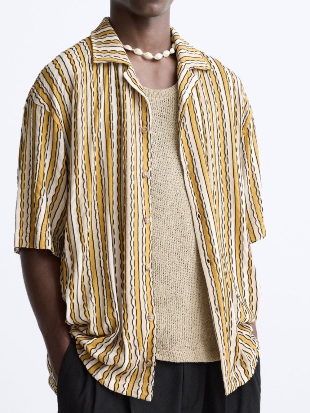 Zara Jacquard Textured Striped Short-Sleeve Button-Down L